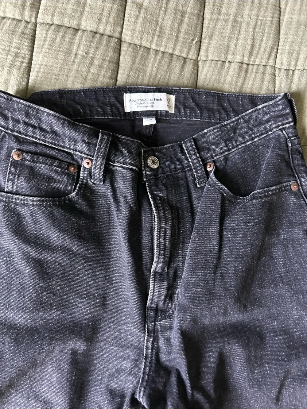 Abercrombie & Fitch The Ankle Straight Ultra High Rise Curve Love Jean